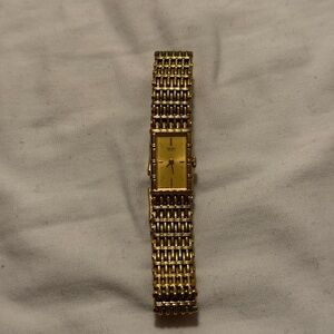 Vintage Women’s Seiko Gold Tone Rectangular Face Watch